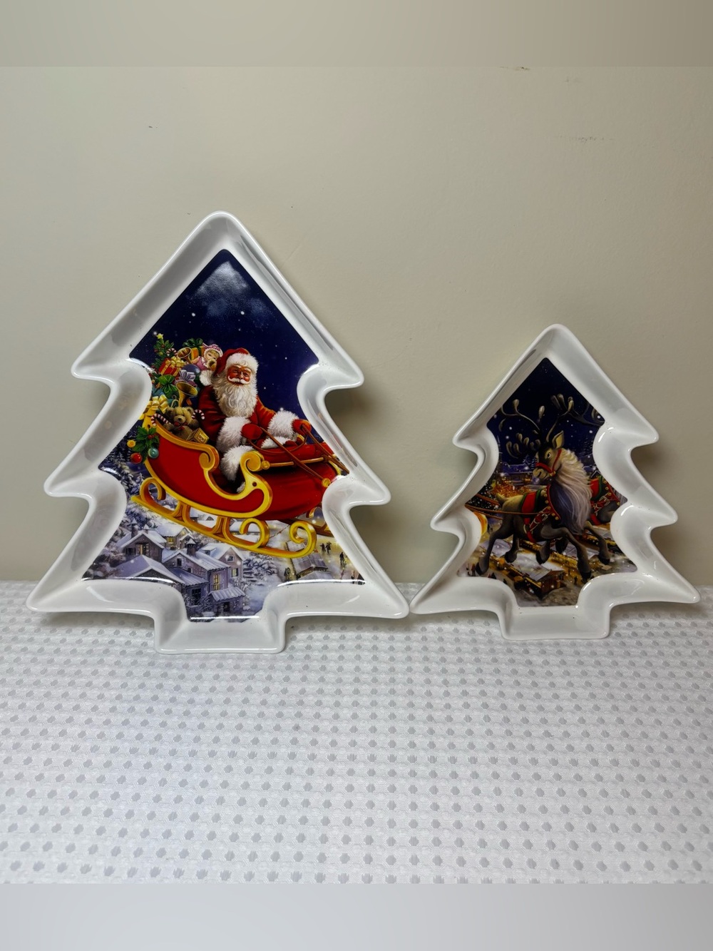 White Ceramic Christmas Tree Shaped Candy Snack Bowls Santa in Sleigh/Reindeer